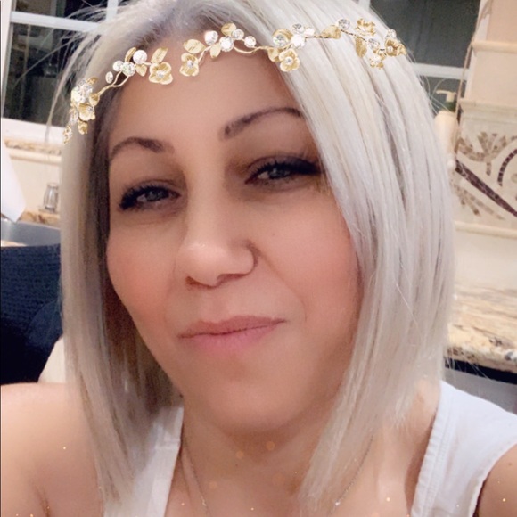 Meet your Posher, Armina - Picture 2 of 2